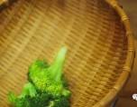 简单又好吃的家常菜：蚝油西兰花