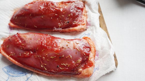 甜梨石榴烤鸭胸