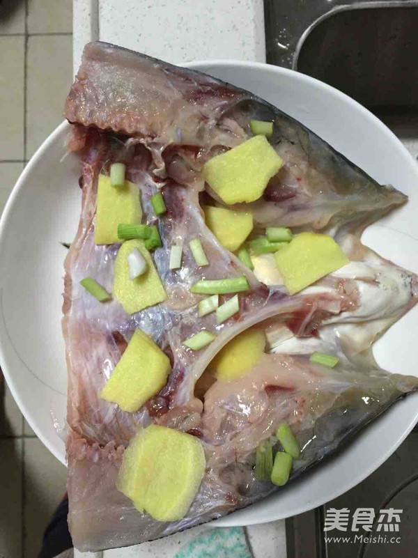 剁椒鱼头的做法