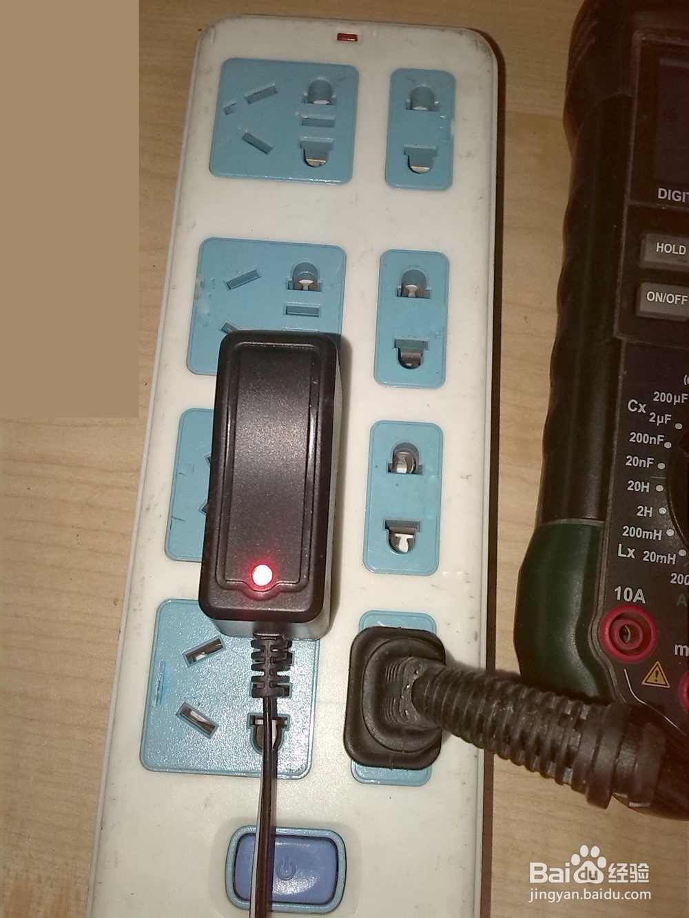 方向盘遥控汽车玩具不能充电怎么修