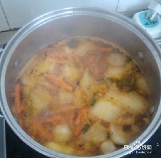 泡菜豆腐鲜蔬锅的做法