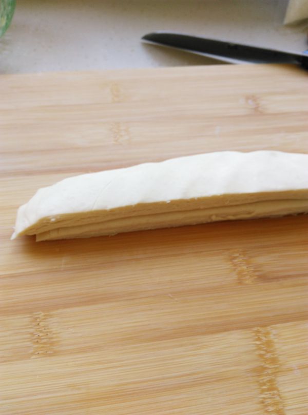 手撕千层椰蓉面包