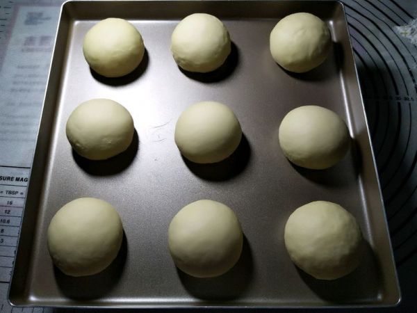 熔岩芝士小面包