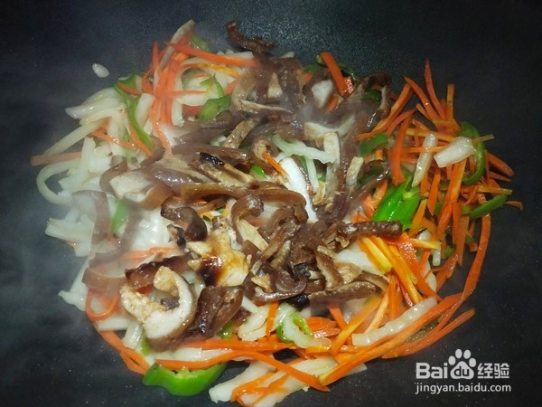 猪皮炒三丝的做法