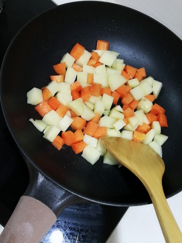 咖喱土豆饭的做法