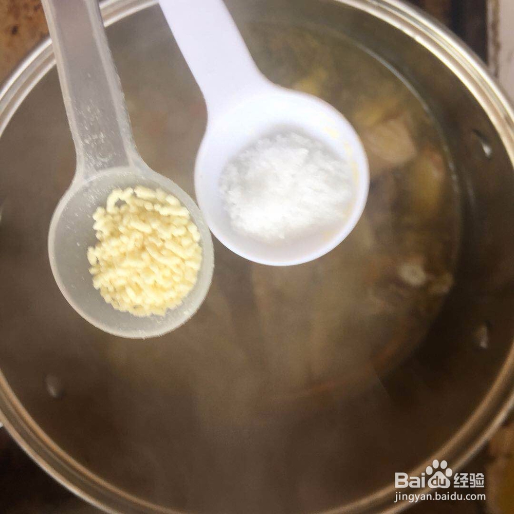 如何炖鸡肉汤才好喝？