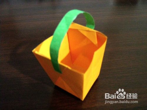 纸水桶的折法
