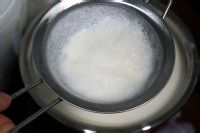 如何制作美味的香滑双皮奶