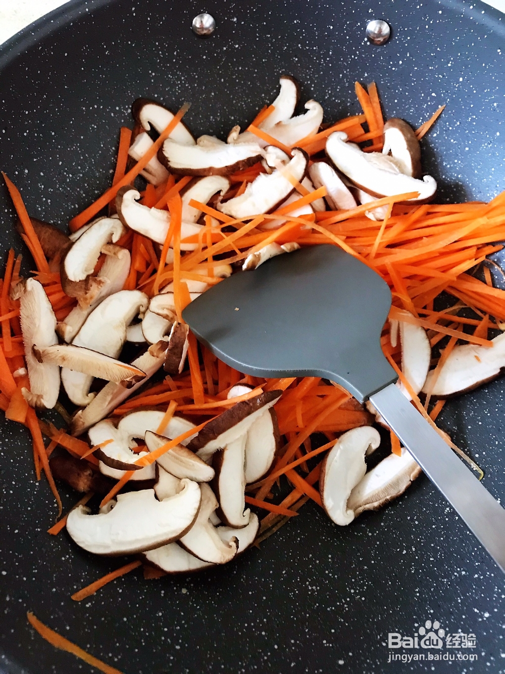 细腻美味的什锦蔬菜汤面