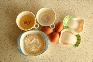 果子学校戚风蛋糕怎么做(详细教学)