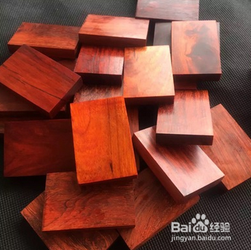 小叶紫檀挂件的加工方法