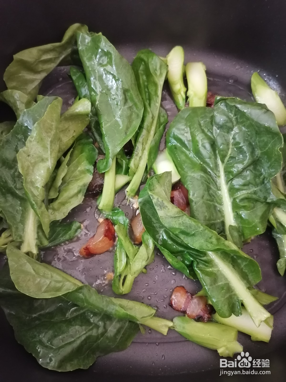 芥蓝炒腊肉糙米饭-心情便当