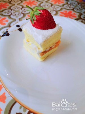 草莓蛋糕的做法