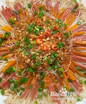 如何蒸出蒜香金针菇粉丝煲？