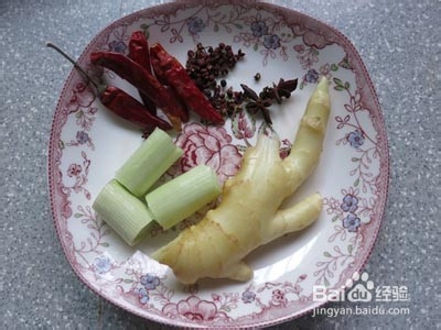 教你怎么做好吃的黄瓜炒鸡翅