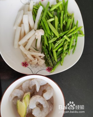 芦笋炒虾仁怎么做