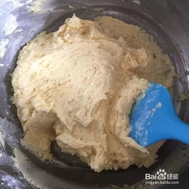 给你带来好心情的摩卡咖啡核桃酸奶蛋糕做法