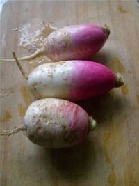 红烧萝卜鸡翅根的特色做法