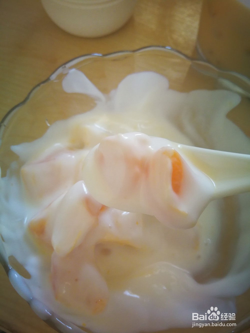 如何快速做出家庭版酸奶水果捞