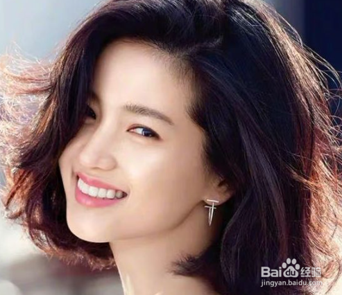 不显老的短发烫发