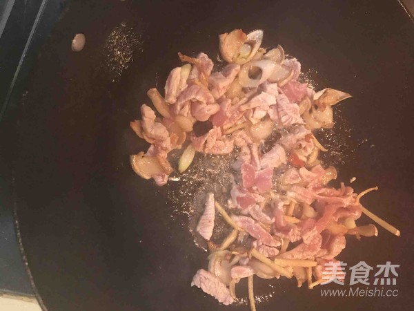 蒜薹炒肉的做法