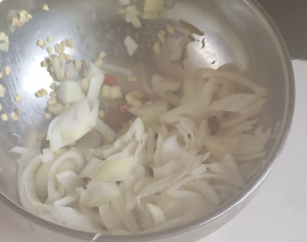 胡萝卜丝炒土豆丝