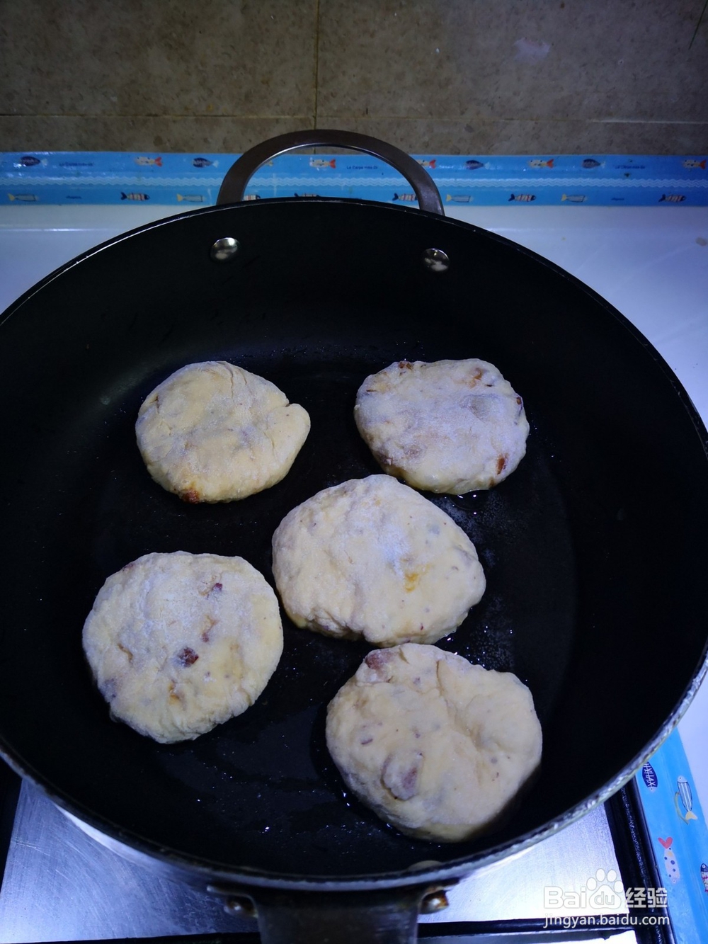 鸡蛋红枣发面饼的做法