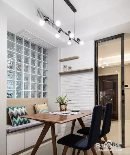 我家装修用了玻璃砖，采光好又环保，朋友看到都夸我聪明