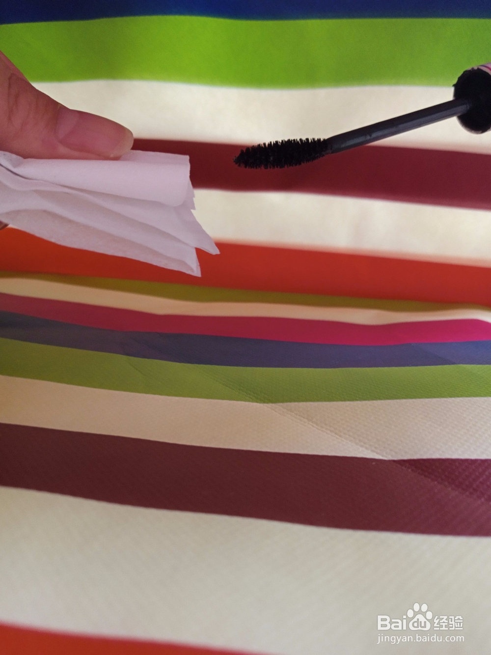 睫毛怎么刷出根根2分明