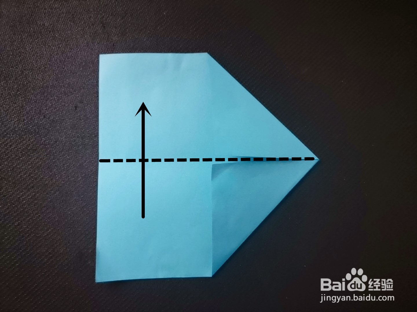 如何用彩色纸折一条鲸(1)