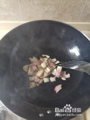 中西合璧快手青椒肉丝意面