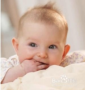 八大恶习破坏你的牙齿健康