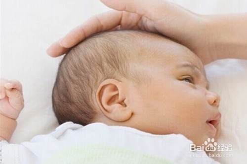 孩子感冒别急着吃药，简单方法能见效！