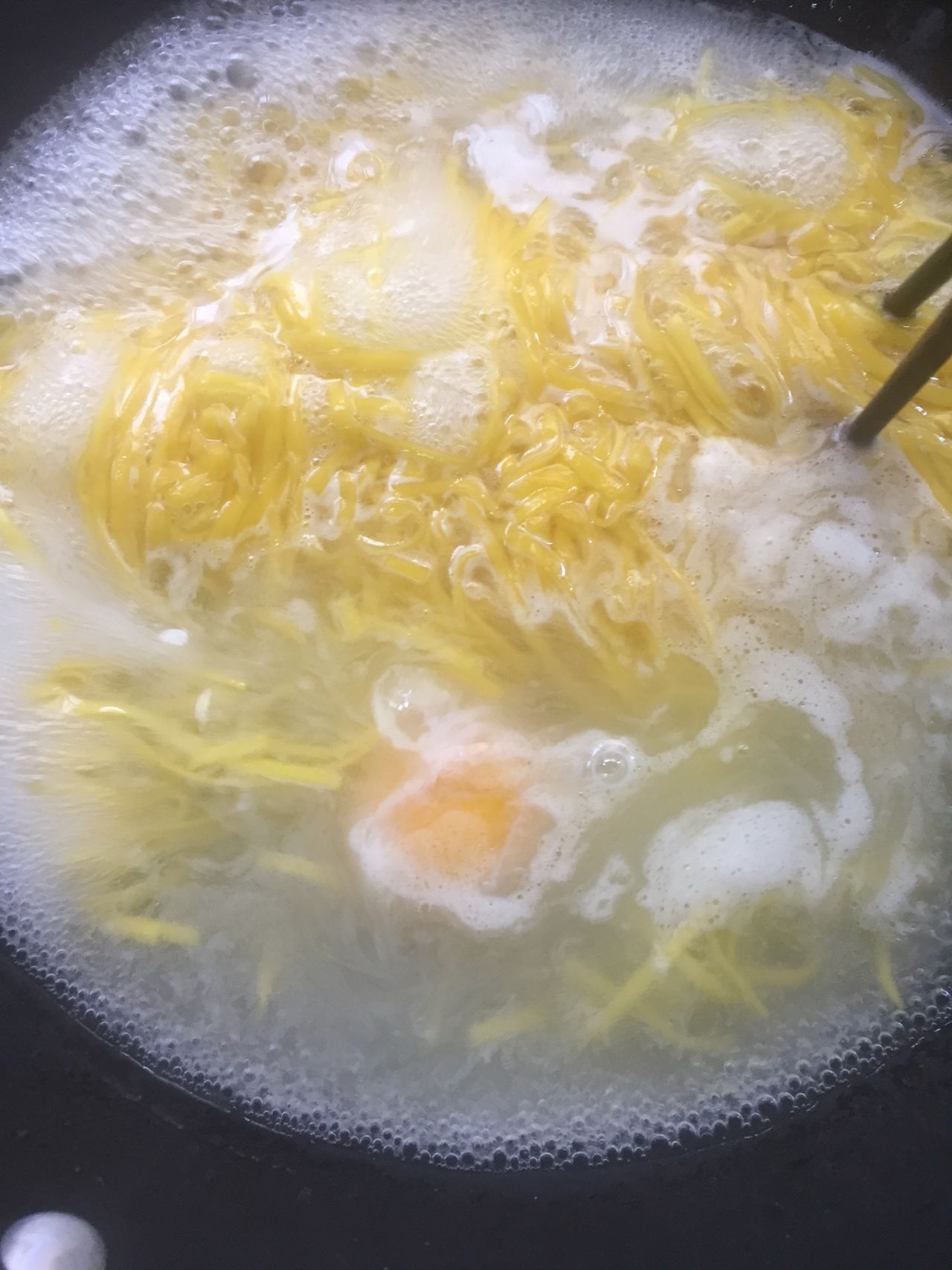 葱花鸡蛋南瓜面条的做法，妈妈们学会了吗？