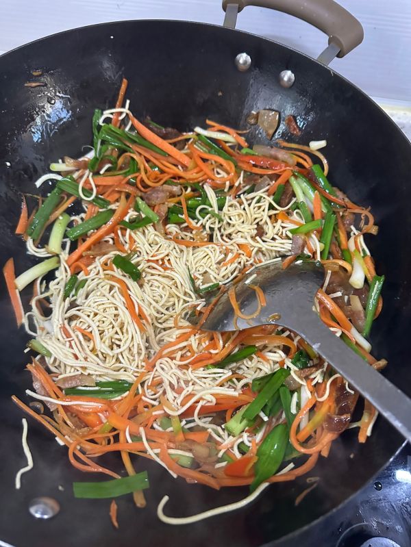 胡萝卜炒千张丝