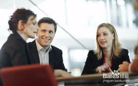 大学生刚入社会与人沟通需要注意什么