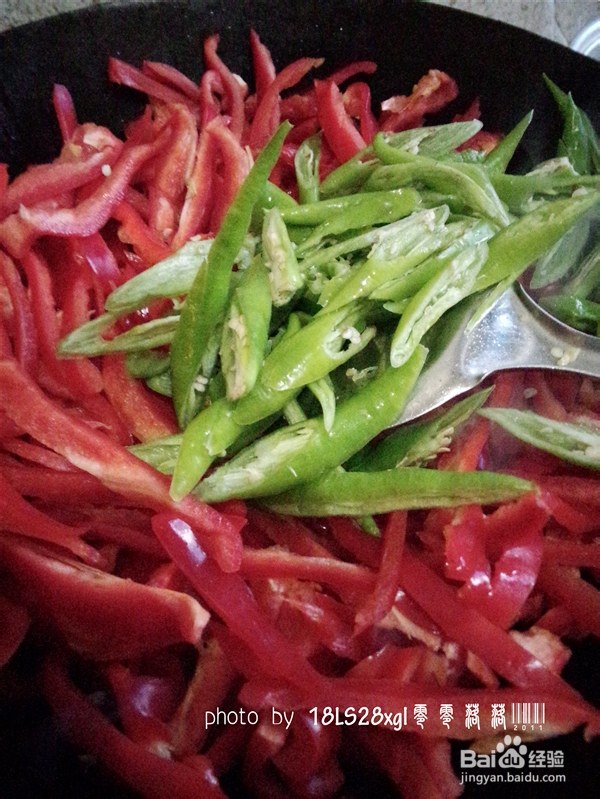 家常菜:双椒肉丝