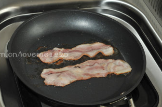 黄金菠萝芝士蛋堡