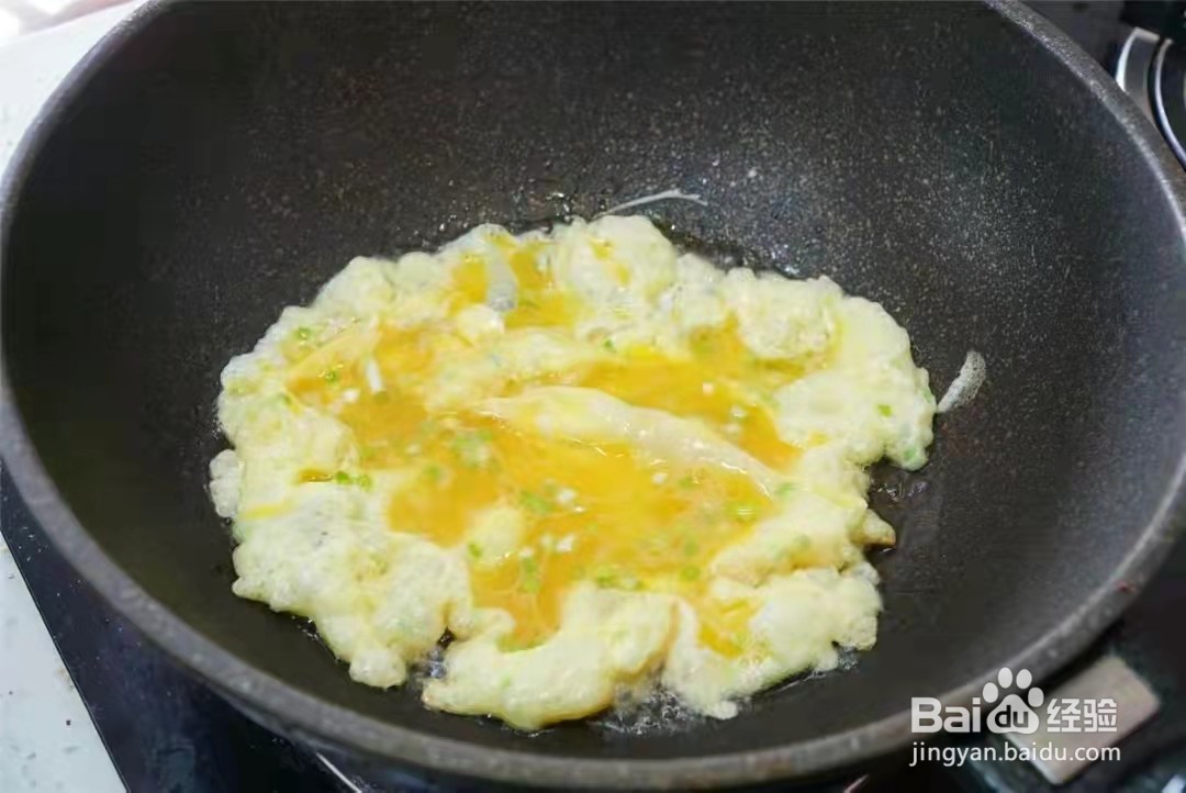 菠菜炒鸡蛋的做法