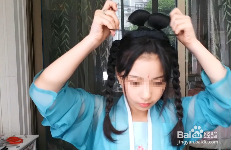 怎样做无发包的双耳髻发型