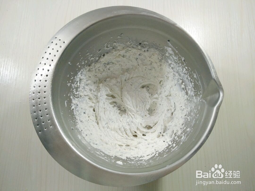 黑芝麻三明治蛋糕的做法