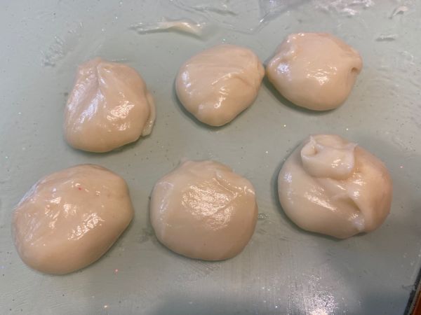 火龙果麻薯肉松软欧包