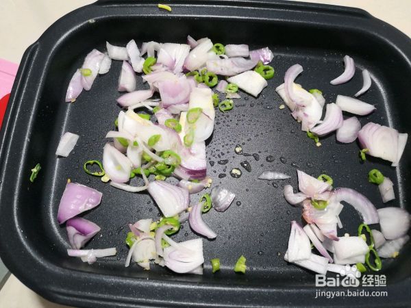 清理冰箱菜西葫芦炒洋葱