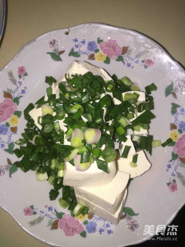小葱拌豆腐的做法