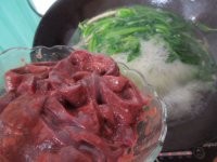 菠菜猪肝汤的家常做法