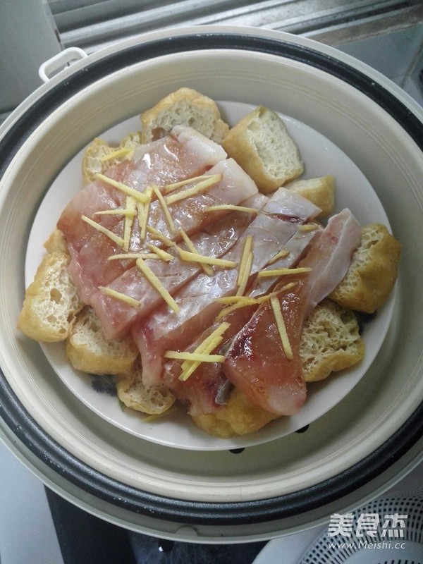 油豆腐蒸鱼腩