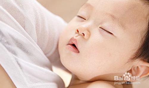 如何知道宝宝吃饱了？