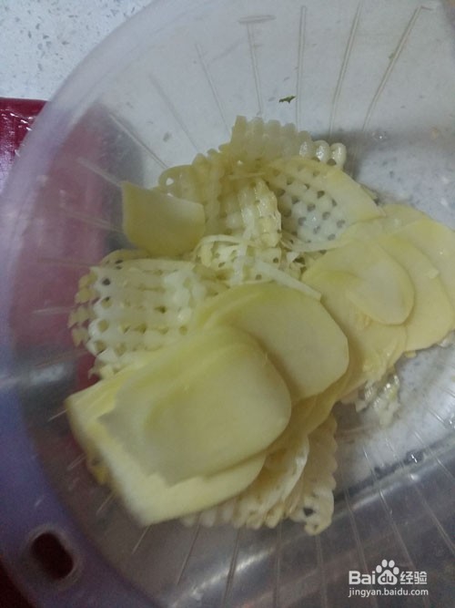 自制麻辣薯片的做法,薯片怎么做好吃又香脆