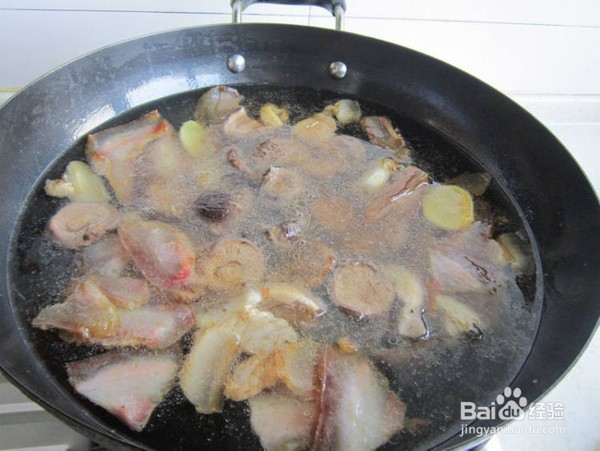 怎么做香菇炖腊肉