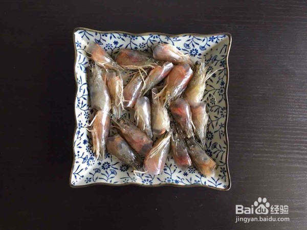 鲜虾豆腐煲和鸡公煲哪个更好吃，都是怎么做的？